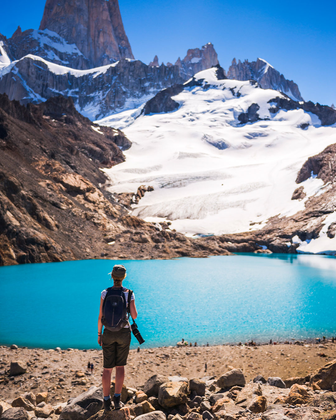 https://hackpatagonia.cl/wp-content/uploads/2025/05/hiker-looking-at-view-of-mount-fitz-roy-the-glaci-2024-09-12-04-28-51-utc.jpg